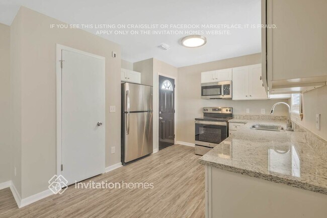 Foto del edificio - 5028 McManus Dr