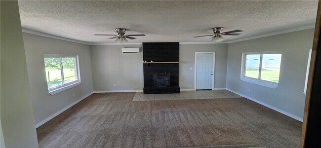 Foto del edificio - 3320 E Heritage Pkwy