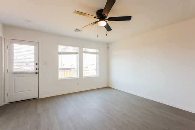 Building Photo - 536 Roquefort St