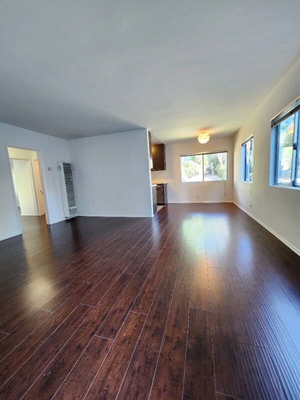 Building Photo - 8008 Norton Ave