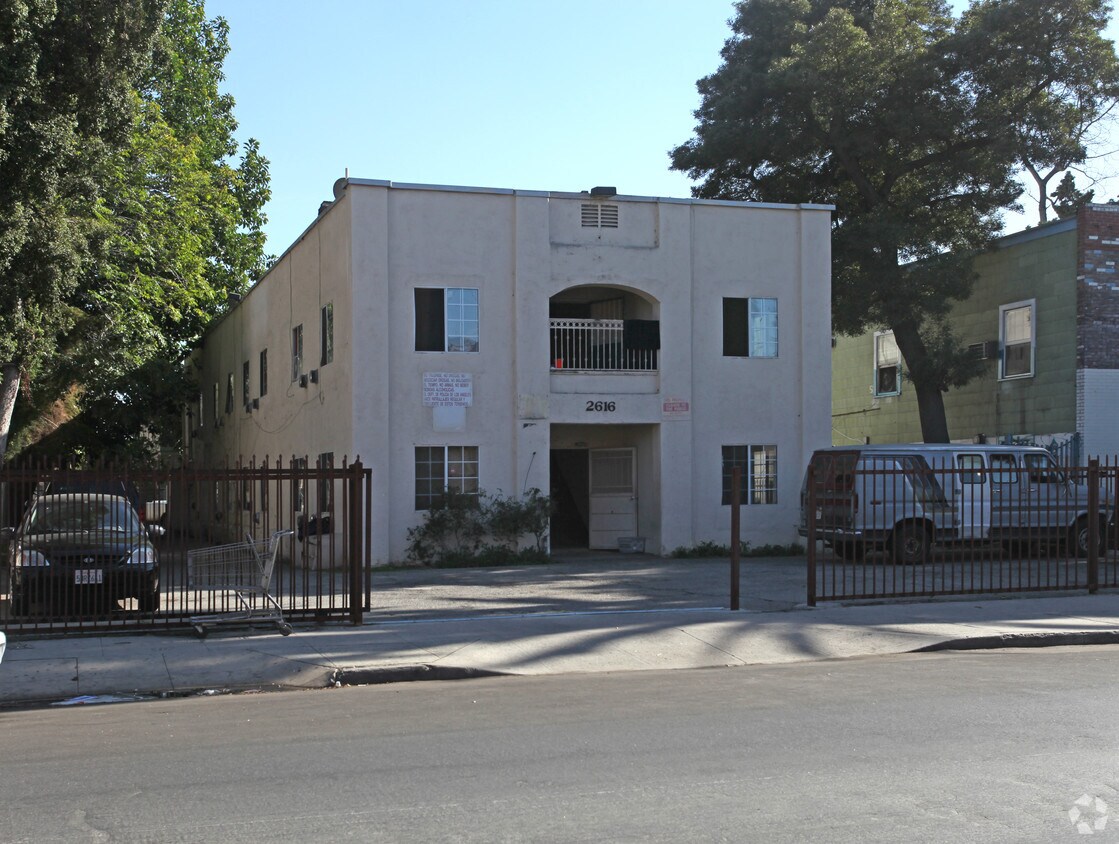 Primary Photo - 2616 Idell St