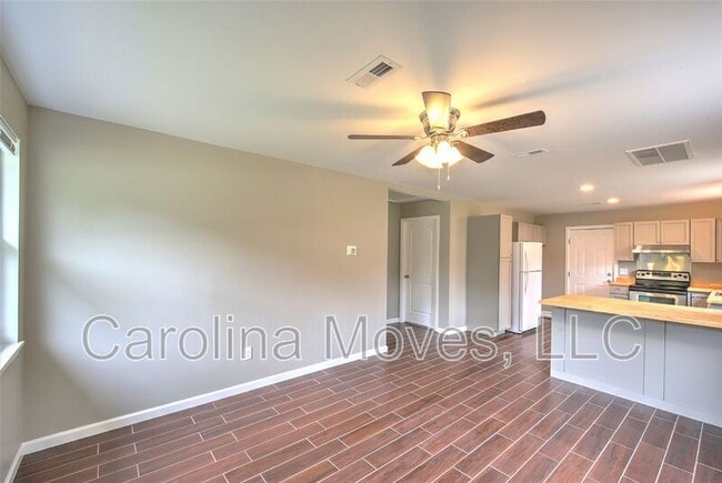Building Photo - 130 Pleasant Dr