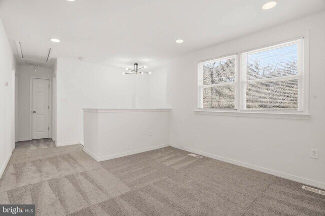 Building Photo - 9518 Blanchard Dr