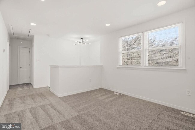 Foto del edificio - 9518 Blanchard Dr