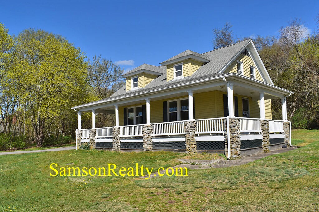 21 School St, Seekonk, MA 02771 House Rental in Seekonk, MA