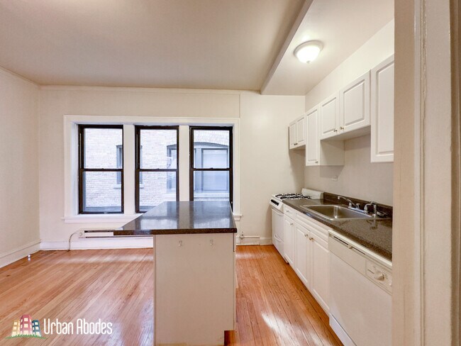 Foto del edificio - 1305 Oak Ave