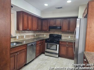 Foto del edificio - 311 Eland Dr