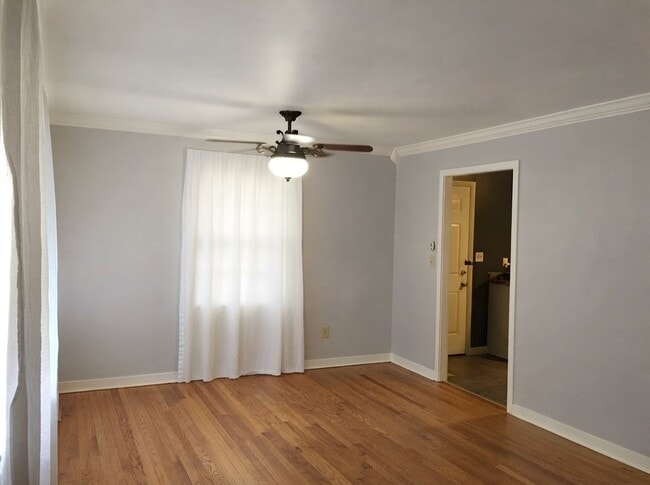 Building Photo - 4102 Maxwell Dr NW