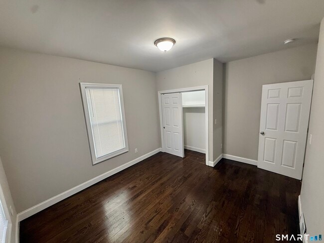 Foto del edificio - 414 Wood Ave