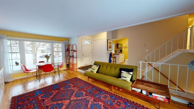 Foto del edificio - 2927 Burlington Ct