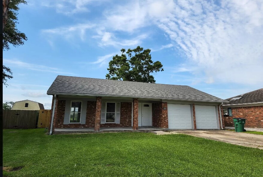 Foto principal - 5608 Parkaire Dr