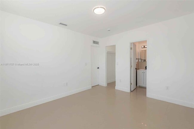 Foto del edificio - 1013 SW 7 ST Miami FL 33130