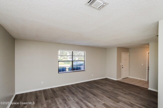 Foto del edificio - 834 Gera Ave NW
