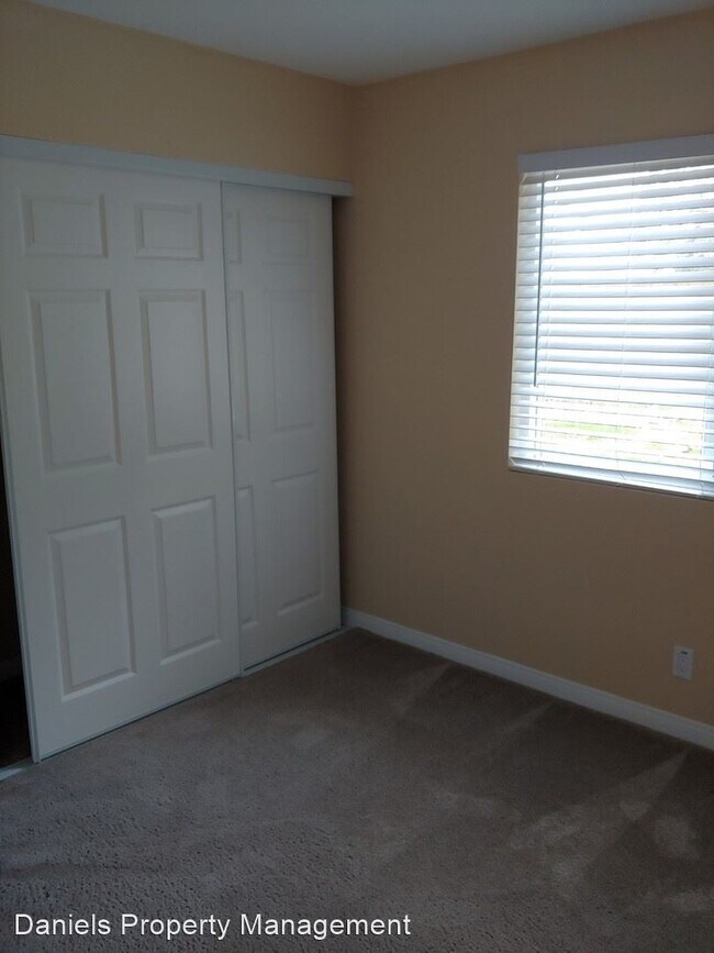 Building Photo - 3 br, 2 bath House - 13206 Whitewater