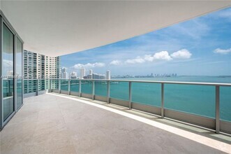 Building Photo - 1331 Brickell Bay Dr