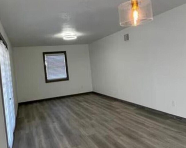 Foto del edificio - 9018 Cheer St