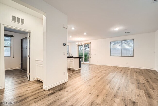 Foto del edificio - 1009 Bluebell Brook St