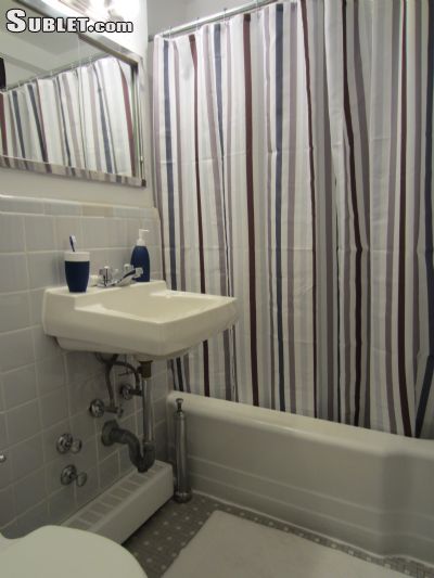 Foto del edificio - 210 W 47th St