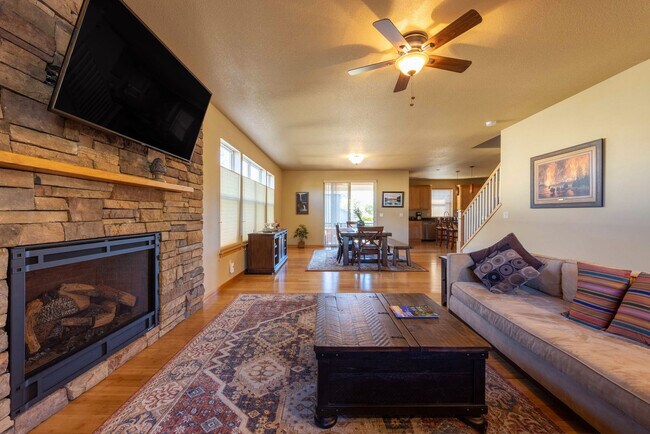 Building Photo - 1021 Redtail Loop