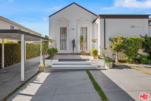 Foto del edificio - 711 N Bedford Dr