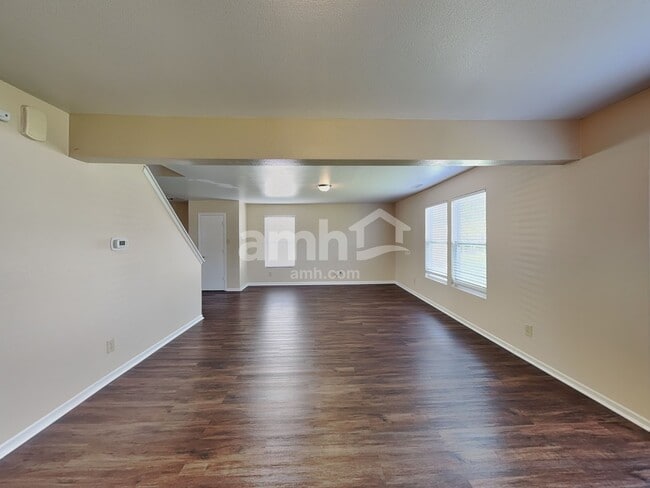Foto del edificio - 3347 Hemlock St
