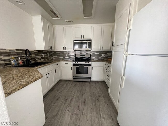 Building Photo - 1521 Linnbaker Ln
