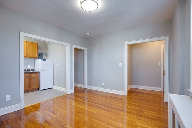 Sala de estar y comedor de un dormitorio - The Melwood