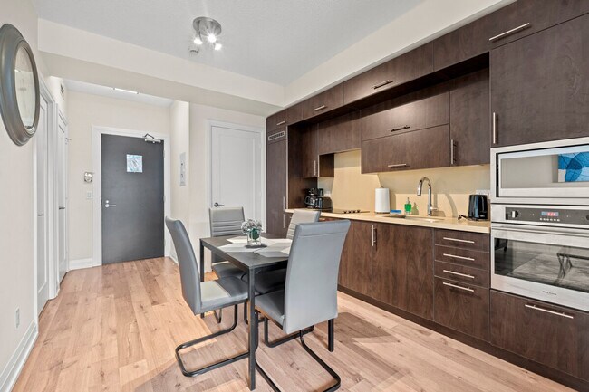 Building Photo - 2 Anndale Dr