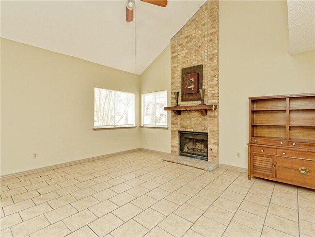 Building Photo - 1402 Cinnamon Path