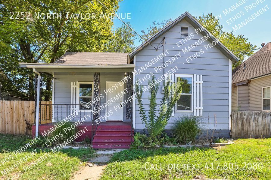 Primary Photo - 2 Bedroom / 1 Bath Midtown