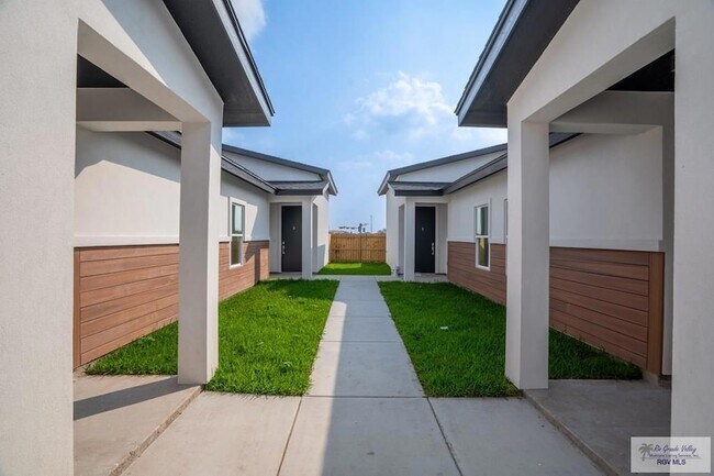 Foto del edificio - 3508 Hidalgo Cir