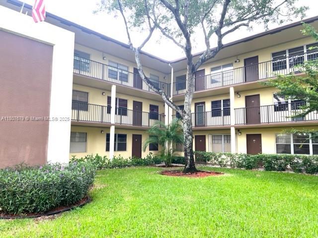 Foto principal - 13500 SW 1st St
