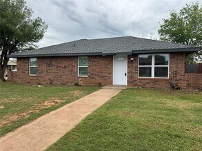 Building Photo - 3601 Purdue Ln