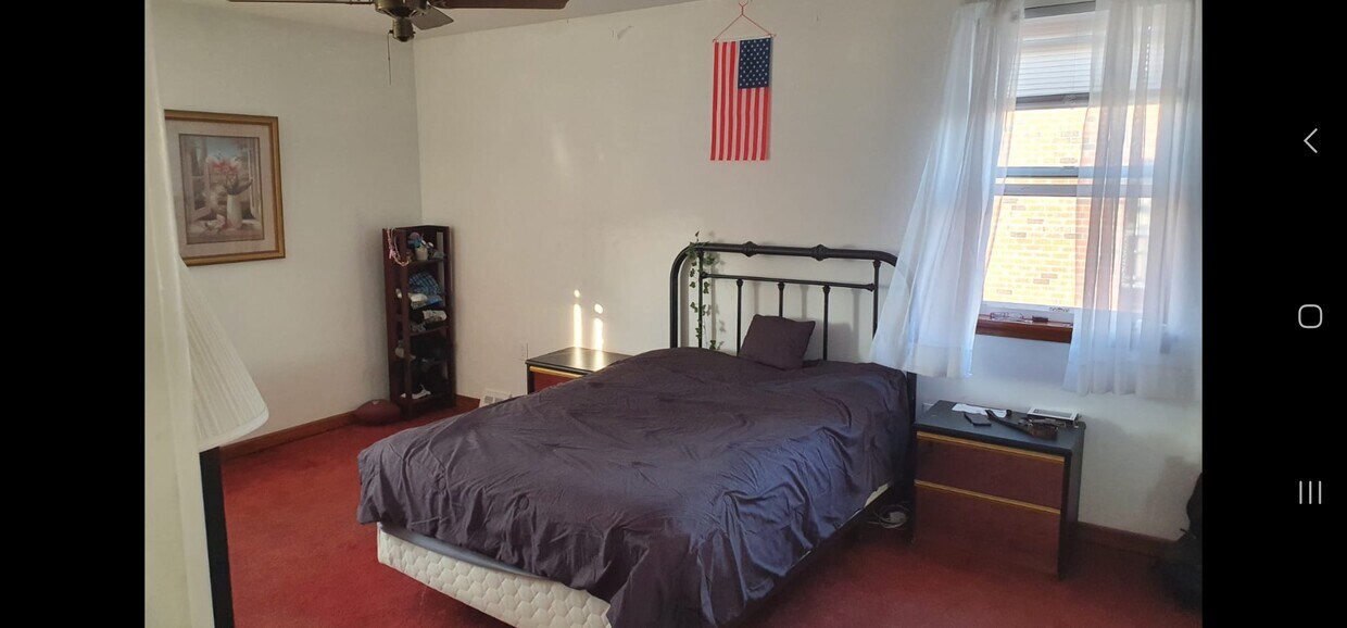 Primary Photo - 9856 Frankford Ave