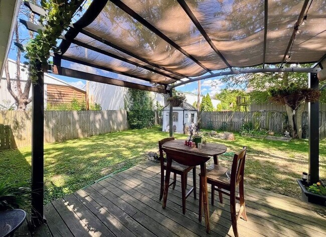 Foto del edificio - 806 S Walnut St