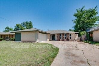 Building Photo - 1309 NW 106th St