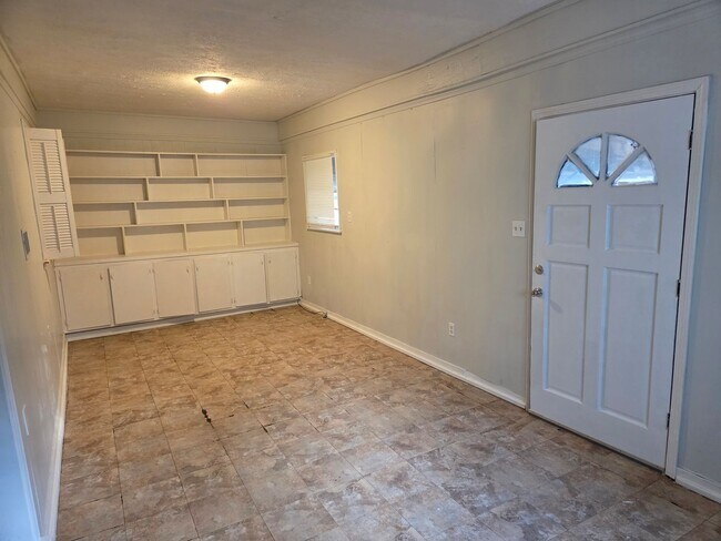 Foto del edificio - Spacious 4 Bed/ 2 Bath in North Jackson!