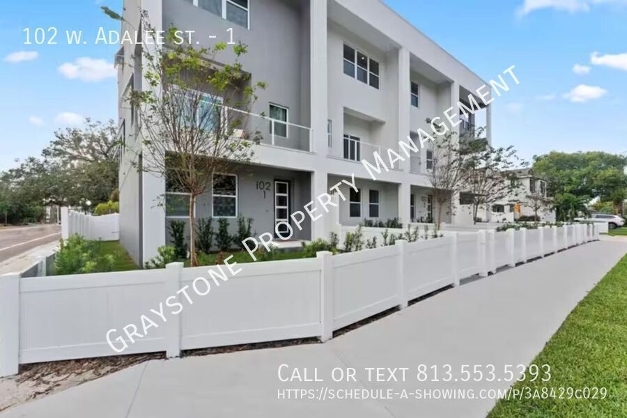 Primary Photo - 102 W Adalee St