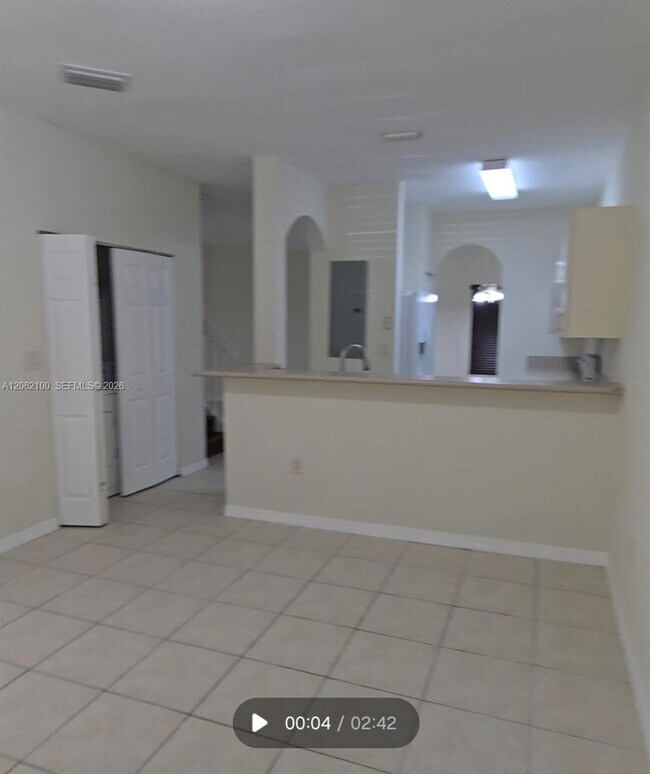 Building Photo - 4917 SW 141st Ave