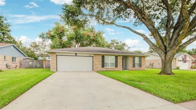 Foto del edificio - 5812 Misty Meadow St