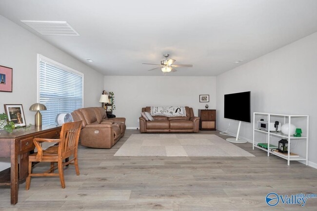 Foto del edificio - 14665 Bowman St