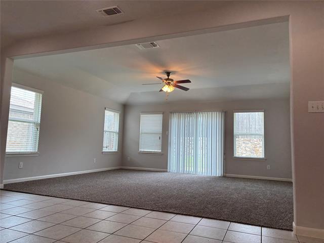 Building Photo - 9220 Hawthorne Dr
