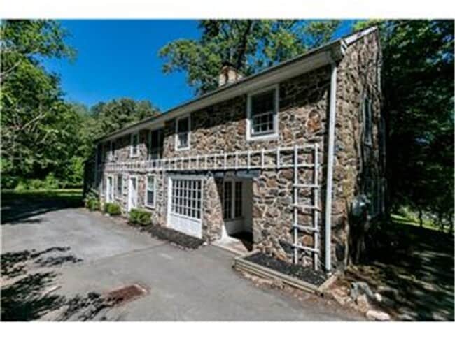 Building Photo - 800 Beaver Valley Rd