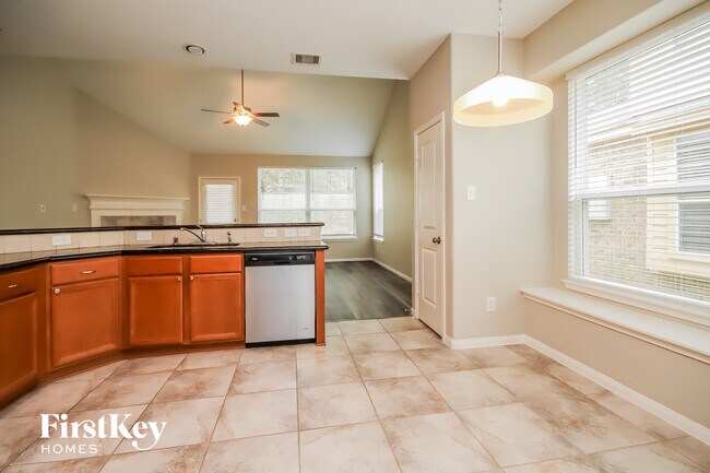 Building Photo - 20203 Ray Falls Dr