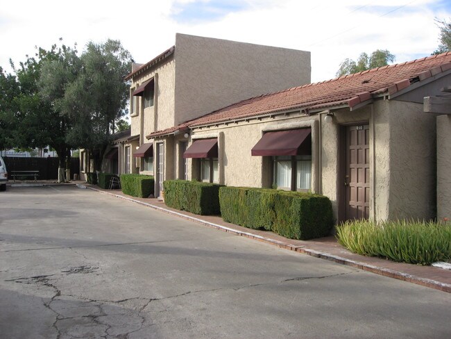 B Section Studios - 240 S MacDonald