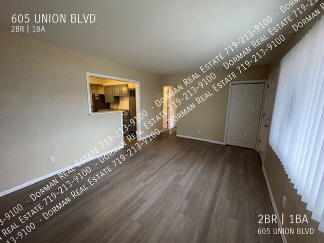 Foto del edificio - 605 S Union Blvd