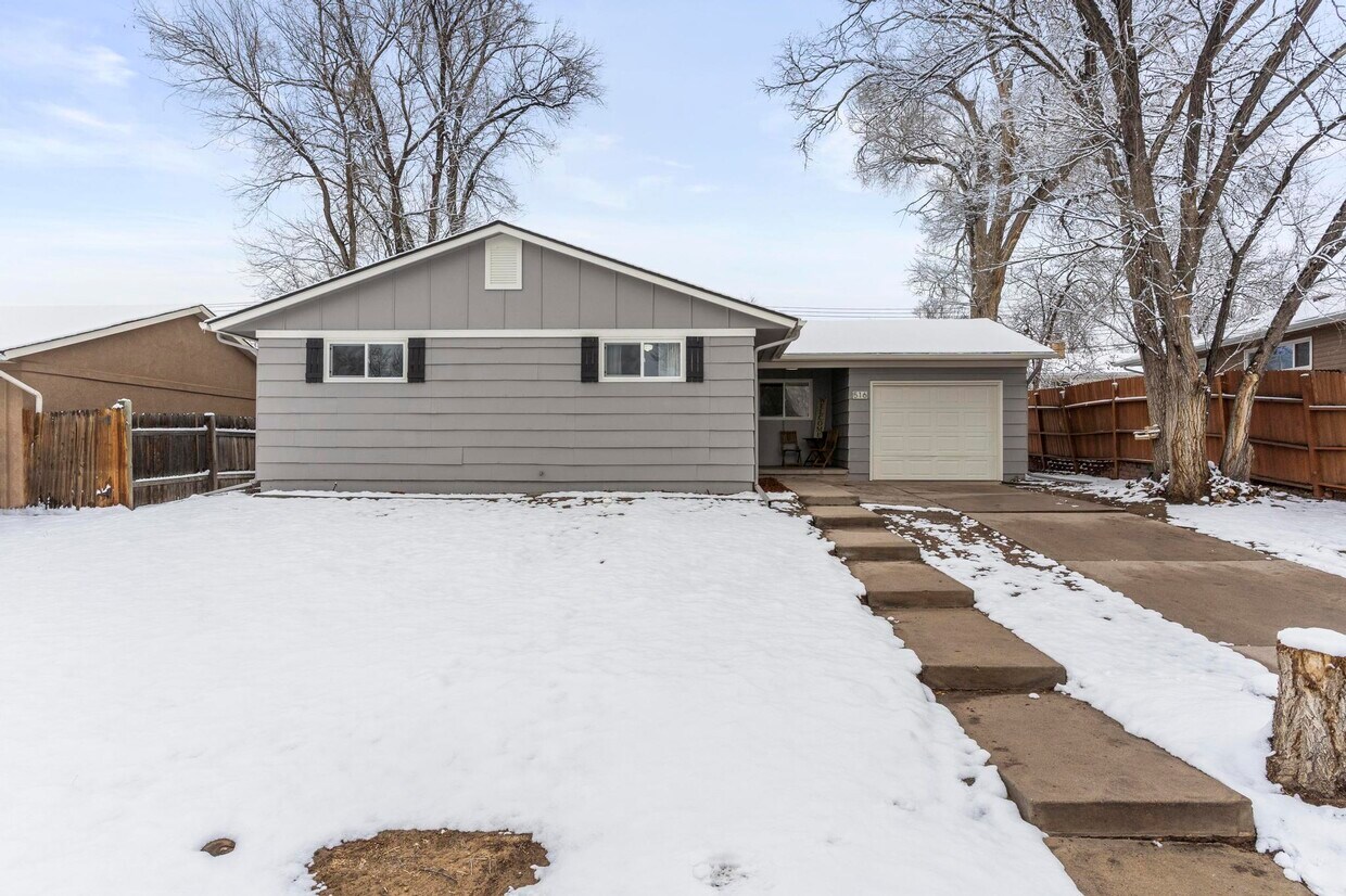 516 Holly Dr, Colorado Springs, CO 80911 House for Rent in Colorado