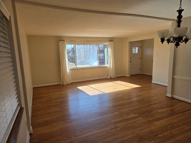 Foto del edificio - 7729 Brookline Terrace