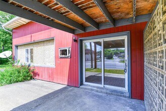 Building Photo - 1614 US-9W