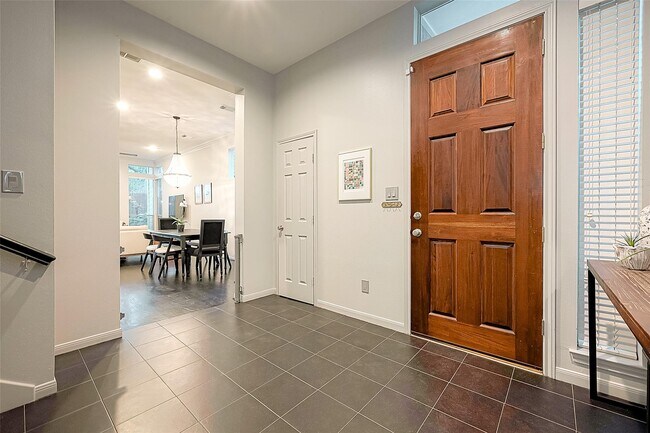 Foto del edificio - 1212 W Alabama St